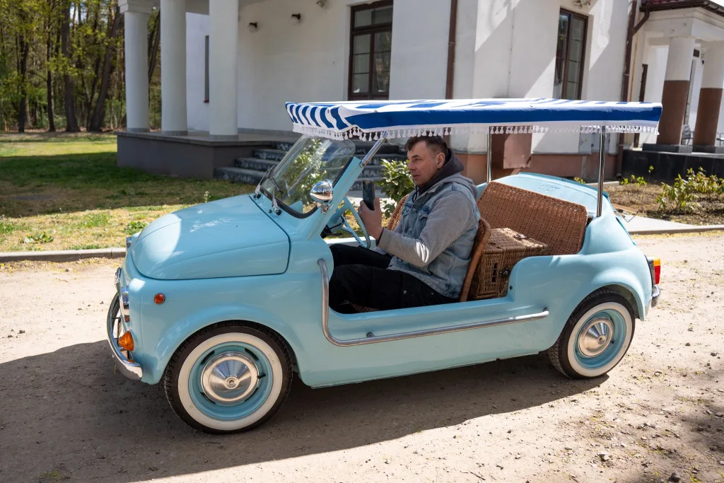 Klasyki wróciły na sezon. W Sielskiej Stanicy pojawiło się ponad 250 aut.