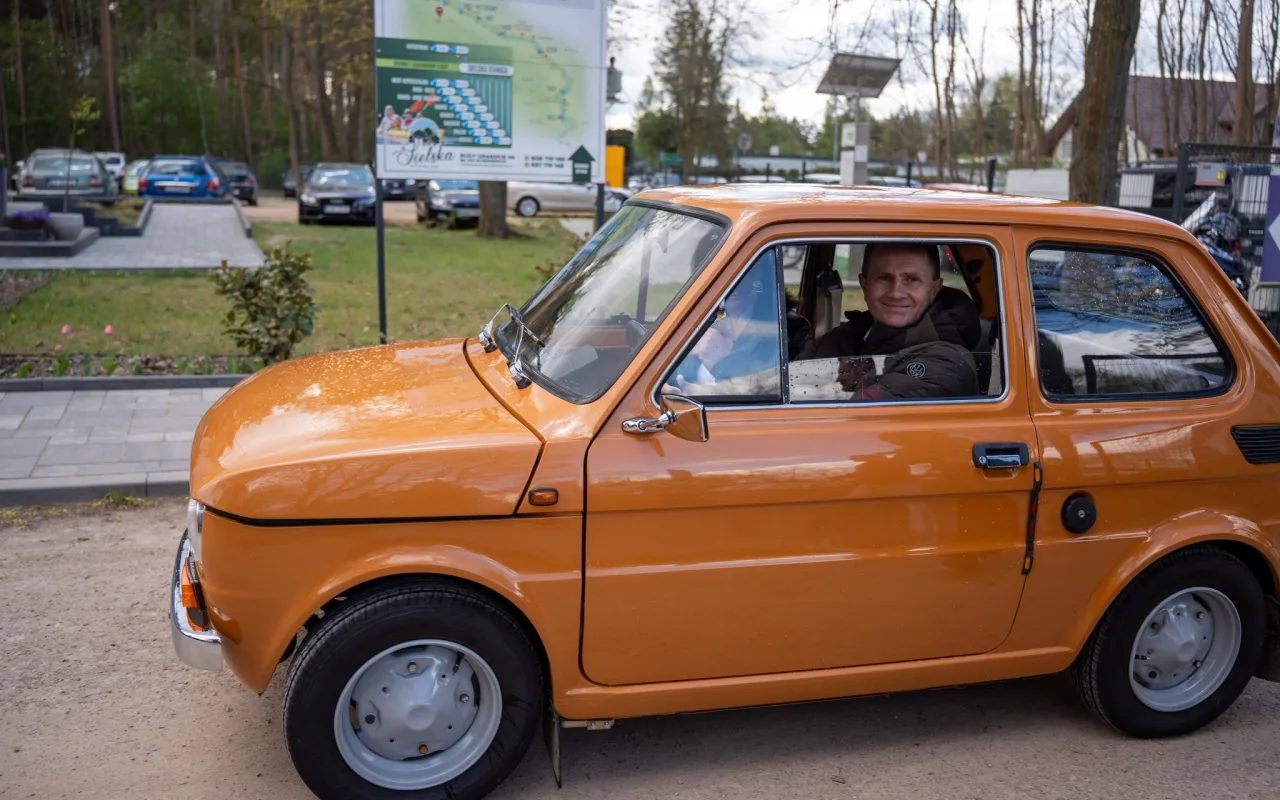 Klasyki wróciły na sezon. W Sielskiej Stanicy pojawiło się ponad 250 aut.