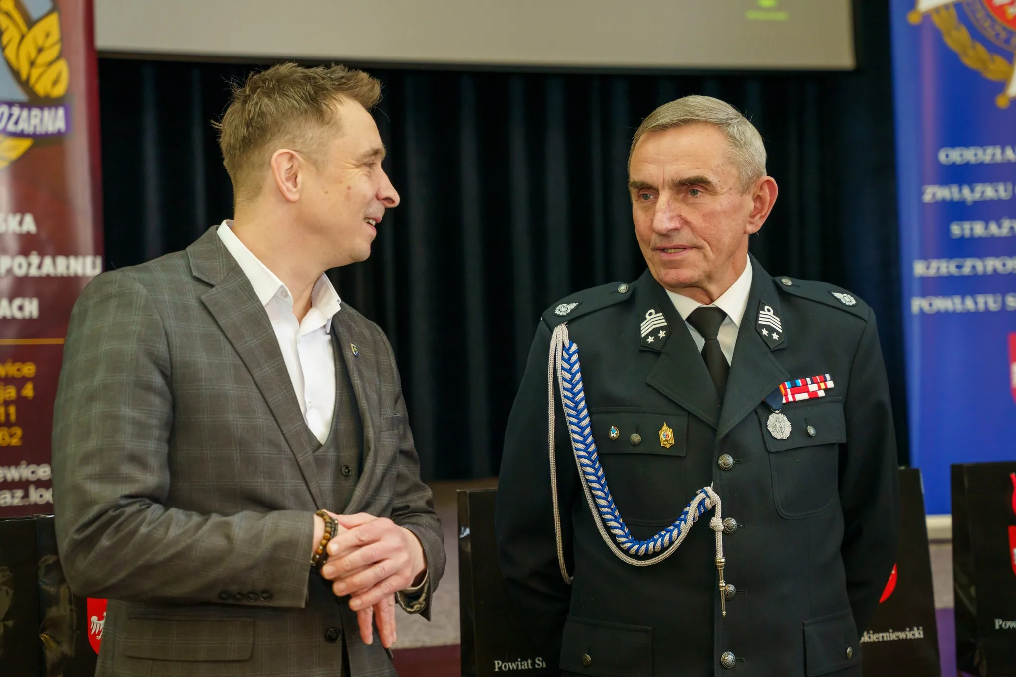 Młodzież z powiatu skierniewickiego wie, jak ratować życie. Znamy zwycięzców strażackiego turnieju! — zdjęcie 51 z 61