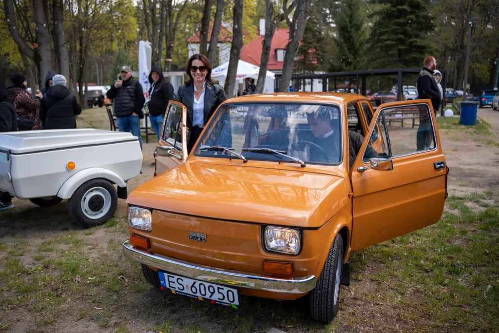 Klasyki wróciły na sezon. W Sielskiej Stanicy pojawiło się ponad 250 aut.