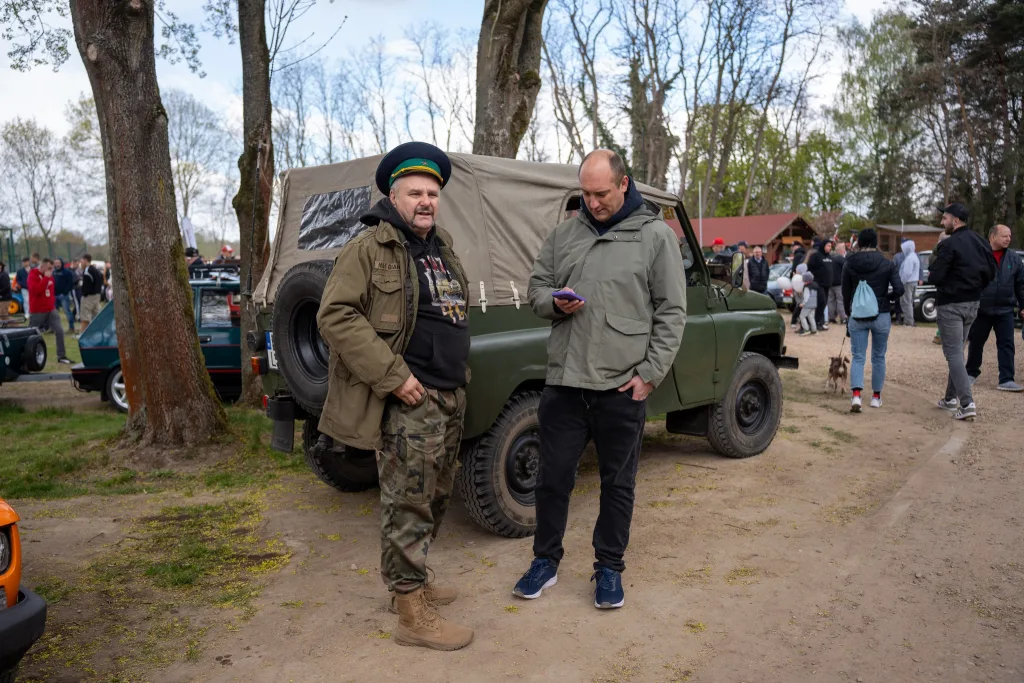 Klasyki wróciły na sezon. W Sielskiej Stanicy pojawiło się ponad 250 aut.