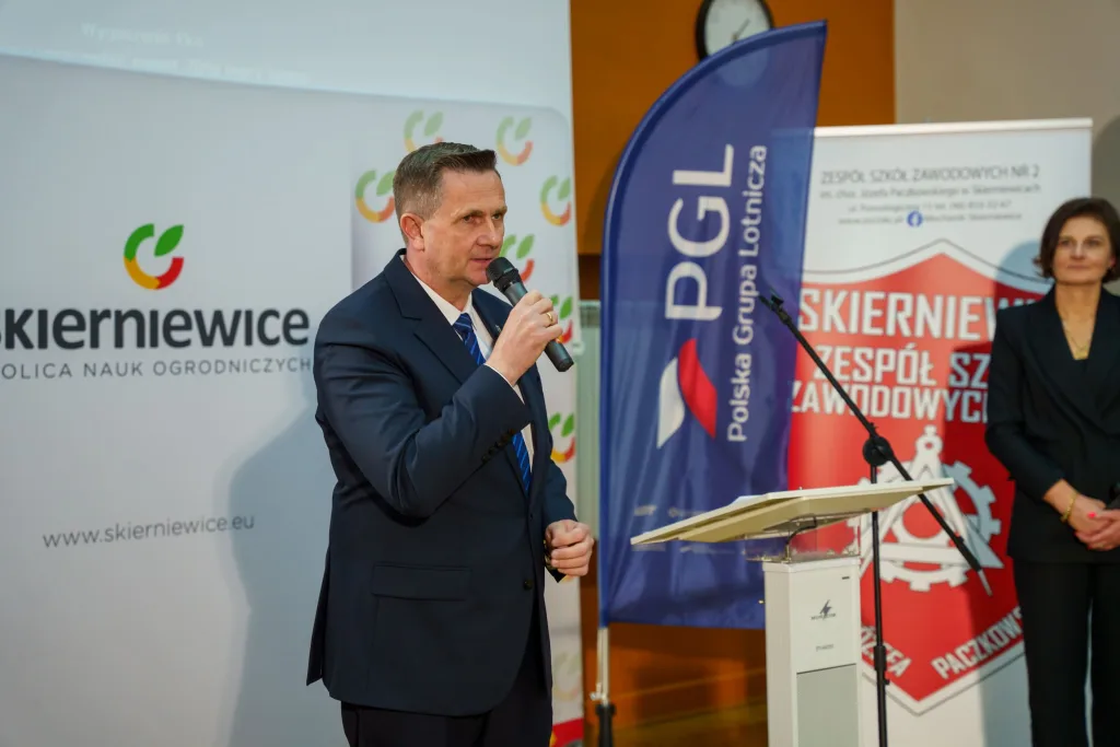 mechanik lotniczy w kierniewicach wspolpraca pgl 27 z 41