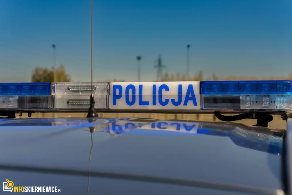 Uczestnicy XXVIII Ogólnopolskiego Młodzieżowego Turnieju Motoryzacyjnego w WORD Skierniewice podczas rywalizacji o awans do finału