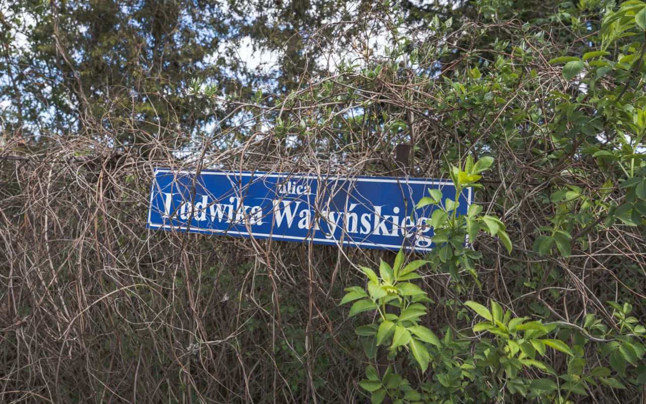 Skierniewice chcą kupić teren przy ul. Waryńskiego z Pałacykiem Myśliwskim Sabediany. W tle pojawia się także temat osady pałacowej.