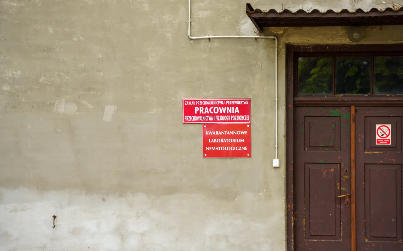 Skierniewice chcą kupić teren przy ul. Waryńskiego z Pałacykiem Myśliwskim Sabediany. W tle pojawia się także temat osady pałacowej.