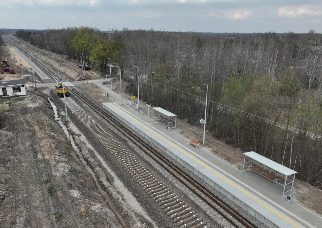 kładka w Bełchowie, modernizacja linii Skierniewice Łowicz, stacja Bełchów, inwestycje kolejowe, Track Tec Construction