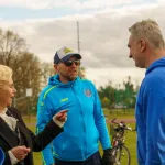 Rowerzyści podczas spotkania nad Zalewem Zadębie w Skierniewicach, zorganizowanego jako rozgrzewka przed Rowerową Stolicą Polski.