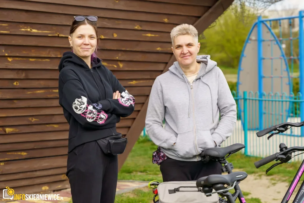 Rowerzyści podczas spotkania nad Zalewem Zadębie w Skierniewicach, zorganizowanego jako rozgrzewka przed Rowerową Stolicą Polski.