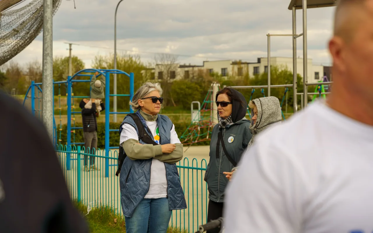 Rowerzyści podczas spotkania nad Zalewem Zadębie w Skierniewicach, zorganizowanego jako rozgrzewka przed Rowerową Stolicą Polski.