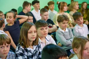 Świąteczny klimat w Szkole Podstawowej nr 1 w Skierniewicach. Zobacz galerię ze spotkania przy ul. Kilińskiego 9 spotkanie wielkanocne w sp nr 1 w skierniewicach 48 z 62