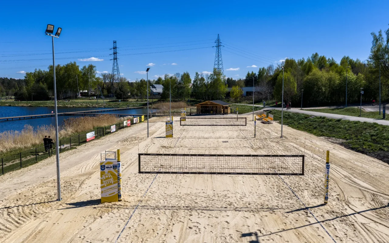 Nowe boiska nad Zalewem Zadębie. Sukces Skierniewickiego Węgla