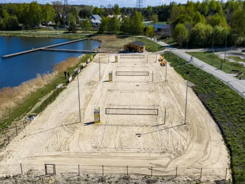 Nowe boiska nad Zalewem Zadębie. Sukces Skierniewickiego Węgla
