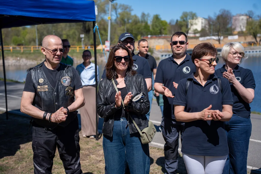 Zbiórka harcerzy i członków Klubu Żeglarskiego Omega w Skierniewicach