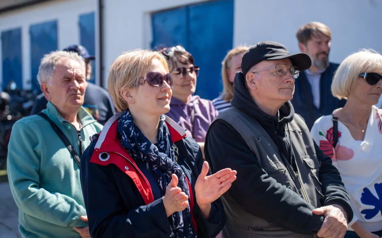 Zbiórka harcerzy i członków Klubu Żeglarskiego Omega w Skierniewicach
