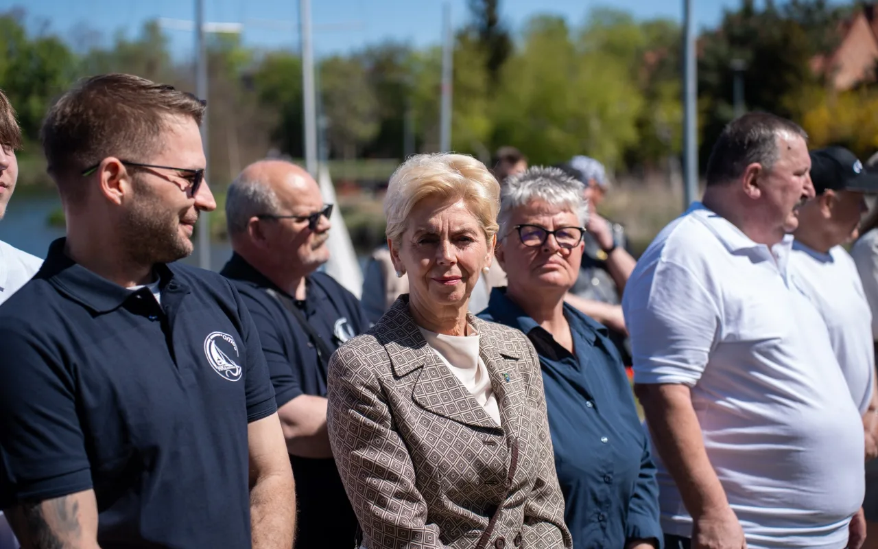 Zbiórka harcerzy i członków Klubu Żeglarskiego Omega w Skierniewicach