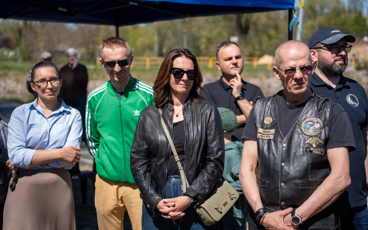 Zbiórka harcerzy i członków Klubu Żeglarskiego Omega w Skierniewicach