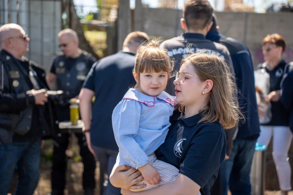Zbiórka harcerzy i członków Klubu Żeglarskiego Omega w Skierniewicach