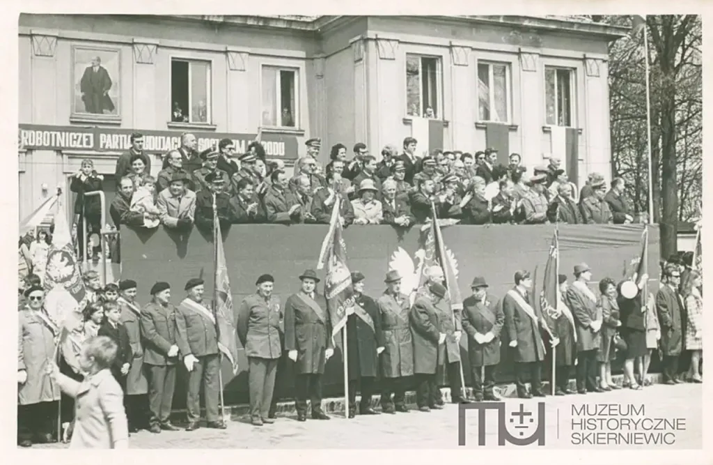 Skierniewice święto 1 maja archiwalne zdjęcia unikalne kadry z archiwum Muzeum Historycznego