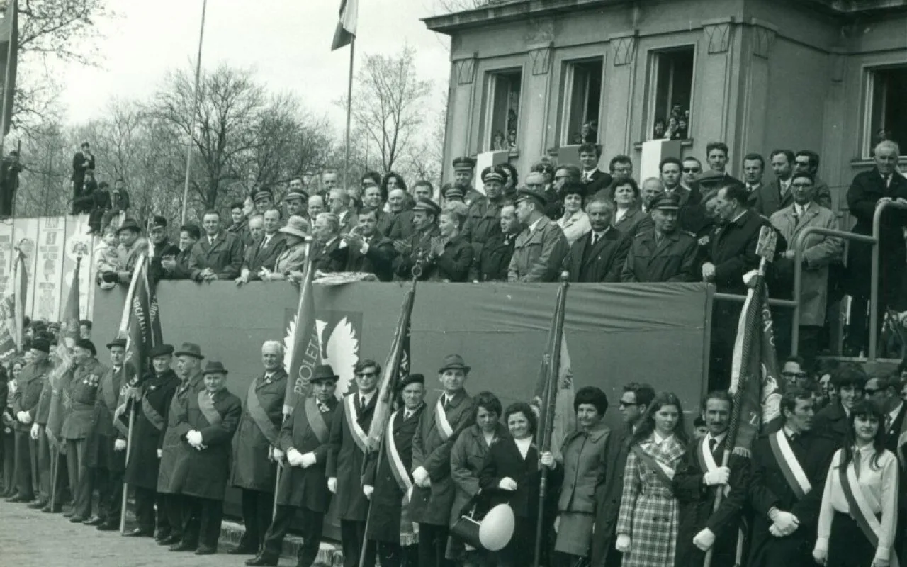 Skierniewice święto 1 maja archiwalne zdjęcia unikalne kadry z archiwum Muzeum Historycznego