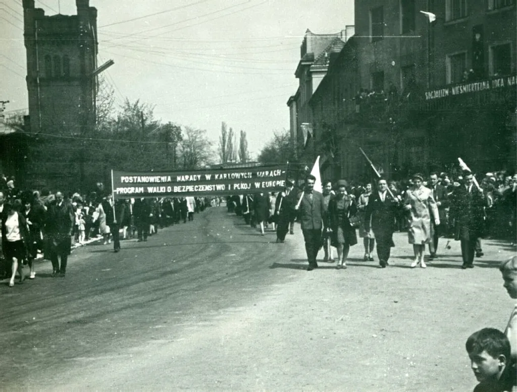 Skierniewice święto 1 maja archiwalne zdjęcia unikalne kadry z archiwum Muzeum Historycznego