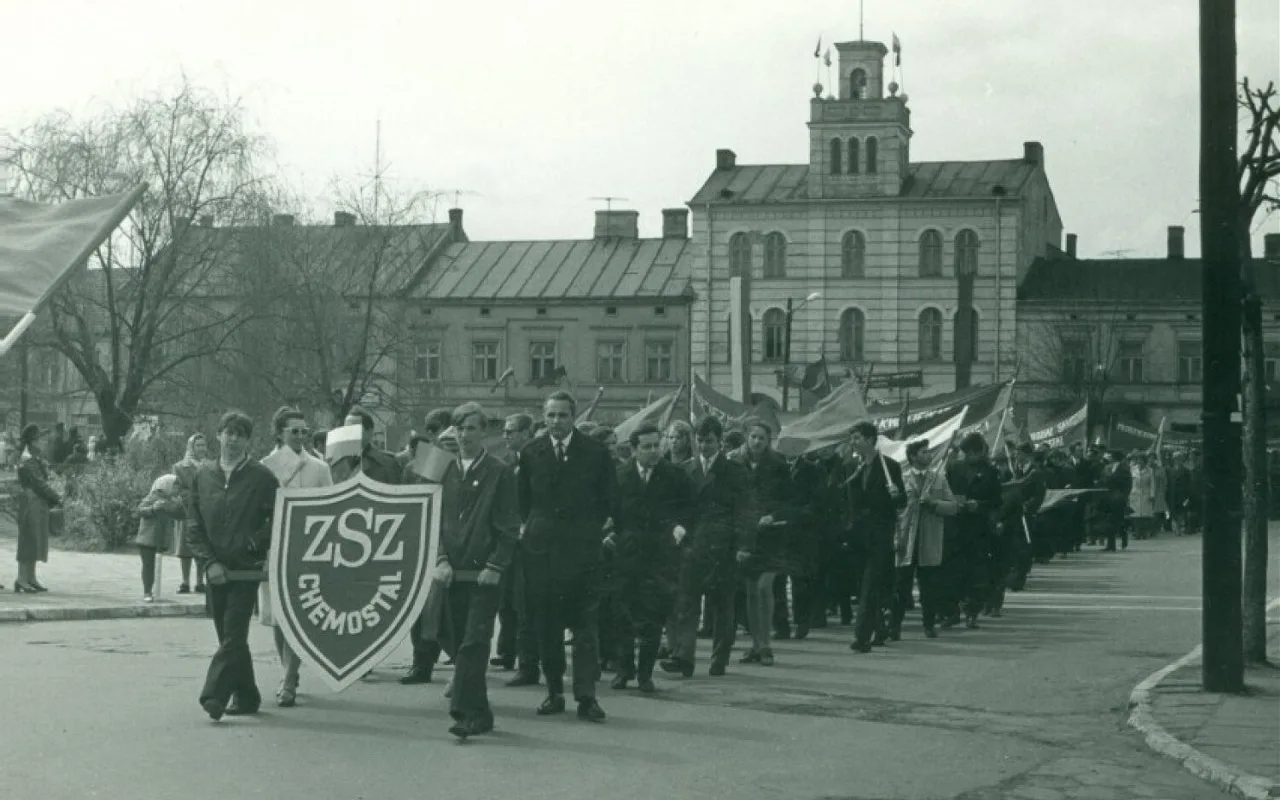 Skierniewice święto 1 maja archiwalne zdjęcia unikalne kadry z archiwum Muzeum Historycznego
