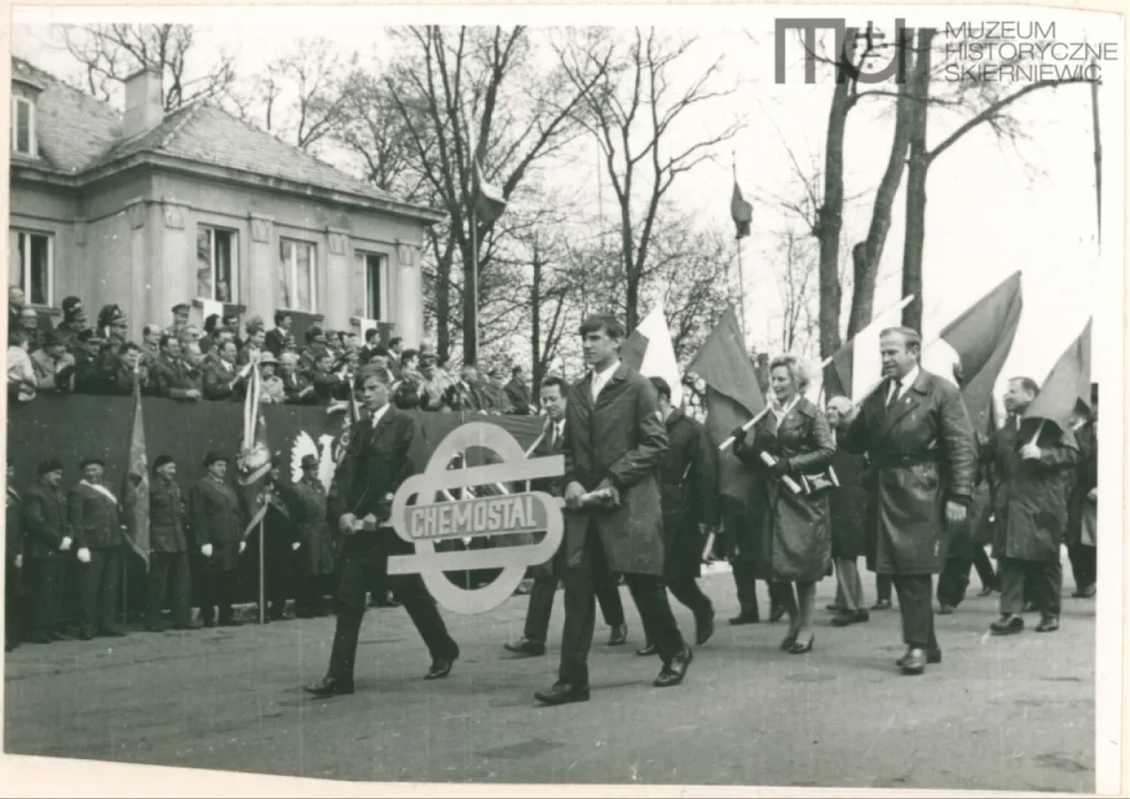 Skierniewice święto 1 maja archiwalne zdjęcia unikalne kadry z archiwum Muzeum Historycznego