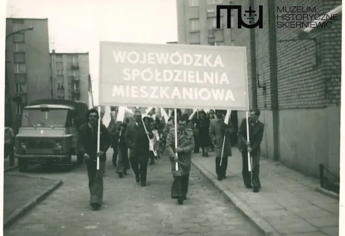 Skierniewice święto 1 maja archiwalne zdjęcia unikalne kadry z archiwum Muzeum Historycznego