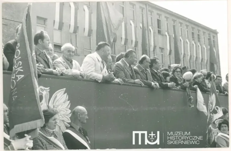 Skierniewice święto 1 maja archiwalne zdjęcia unikalne kadry z archiwum Muzeum Historycznego