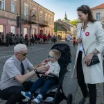 Majówka w Skierniewicach: Tłumy mieszkańców i flaga o długości 475 metrów