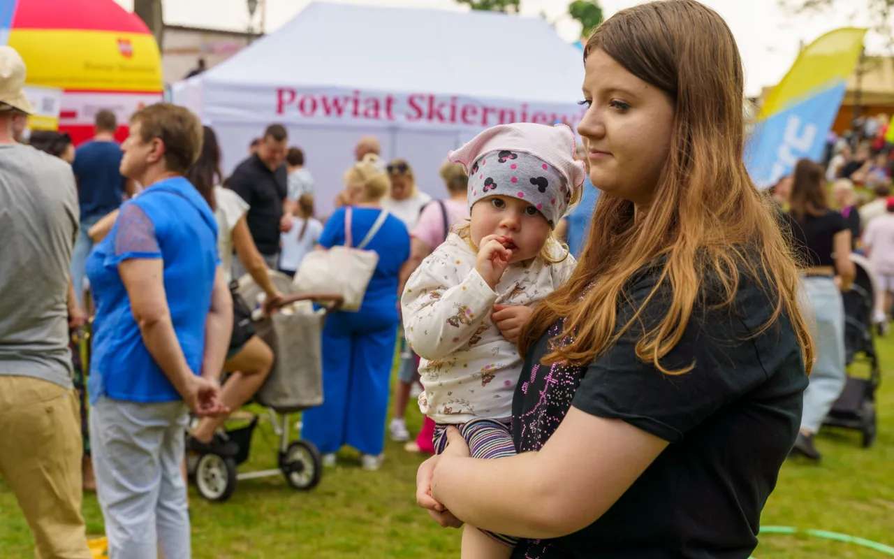 W niedzielę 24 maja w Strobowie odbyła się dziesiąta edycja Święta Rodziny organizowana przez Starostwo Powiatowe w Skierniewicach. Zobacz podsumowanie.