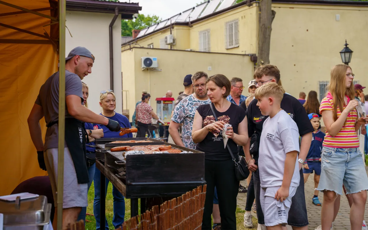 W niedzielę 24 maja w Strobowie odbyła się dziesiąta edycja Święta Rodziny organizowana przez Starostwo Powiatowe w Skierniewicach. Zobacz podsumowanie.