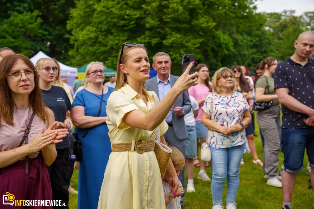W niedzielę 24 maja w Strobowie odbyła się dziesiąta edycja Święta Rodziny organizowana przez Starostwo Powiatowe w Skierniewicach. Zobacz podsumowanie.
