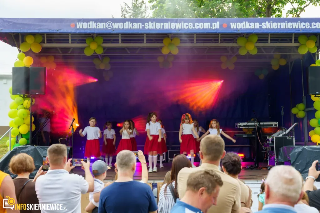 W niedzielę 24 maja w Strobowie odbyła się dziesiąta edycja Święta Rodziny organizowana przez Starostwo Powiatowe w Skierniewicach. Zobacz podsumowanie.