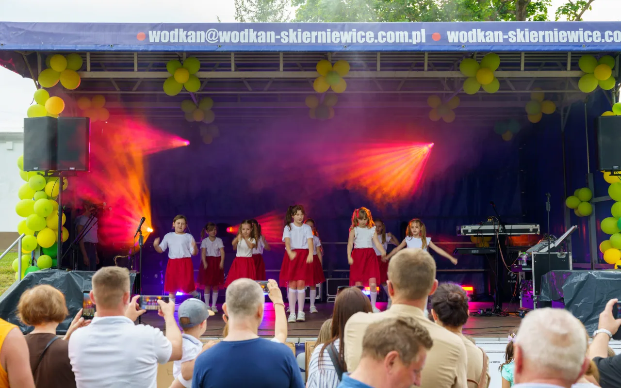 W niedzielę 24 maja w Strobowie odbyła się dziesiąta edycja Święta Rodziny organizowana przez Starostwo Powiatowe w Skierniewicach. Zobacz podsumowanie.