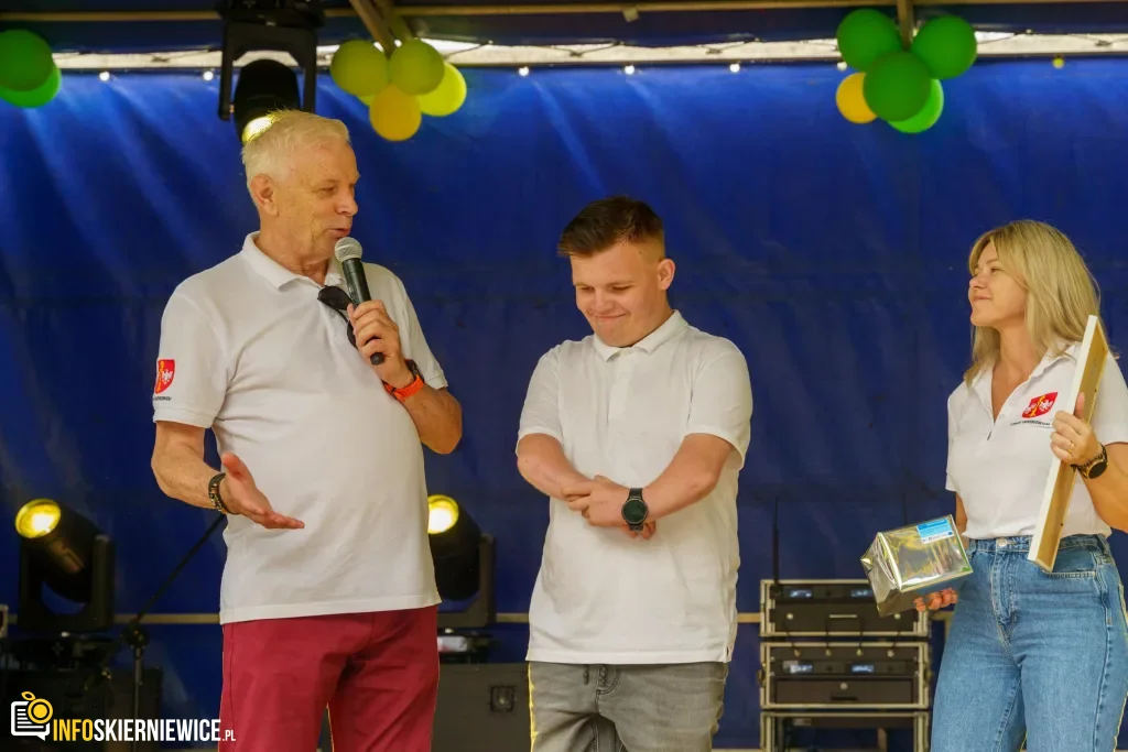 W niedzielę 24 maja w Strobowie odbyła się dziesiąta edycja Święta Rodziny organizowana przez Starostwo Powiatowe w Skierniewicach. Zobacz podsumowanie.
