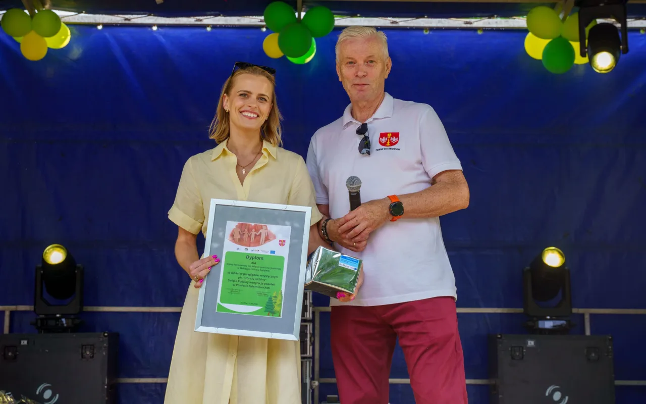 W niedzielę 24 maja w Strobowie odbyła się dziesiąta edycja Święta Rodziny organizowana przez Starostwo Powiatowe w Skierniewicach. Zobacz podsumowanie.
