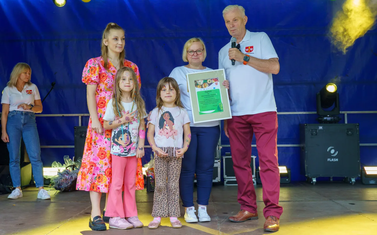 W niedzielę 24 maja w Strobowie odbyła się dziesiąta edycja Święta Rodziny organizowana przez Starostwo Powiatowe w Skierniewicach. Zobacz podsumowanie.
