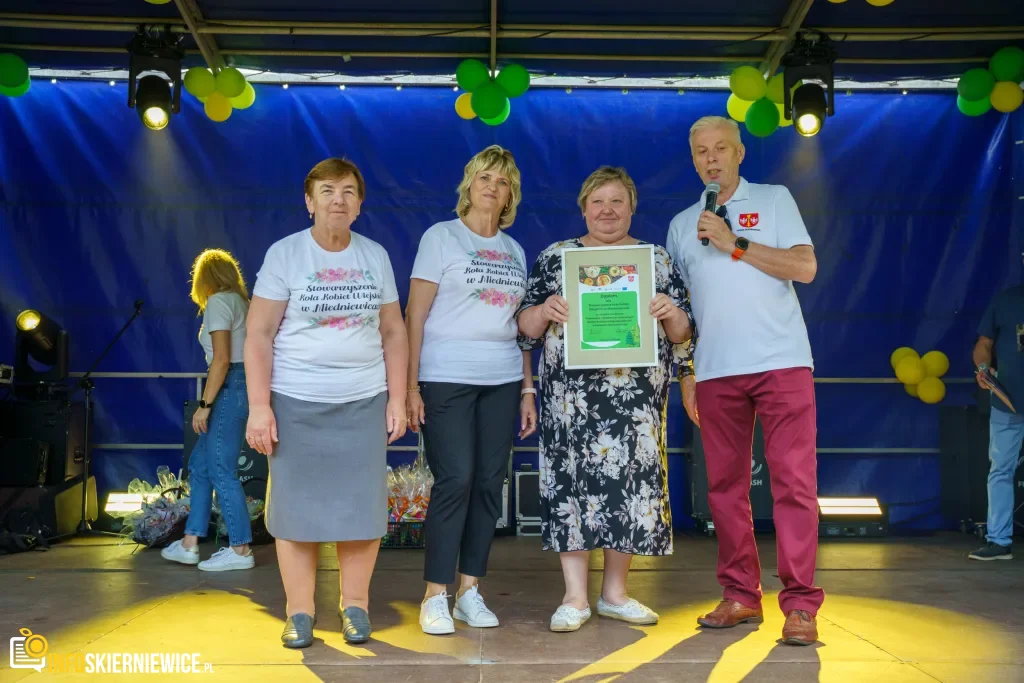 W niedzielę 24 maja w Strobowie odbyła się dziesiąta edycja Święta Rodziny organizowana przez Starostwo Powiatowe w Skierniewicach. Zobacz podsumowanie.
