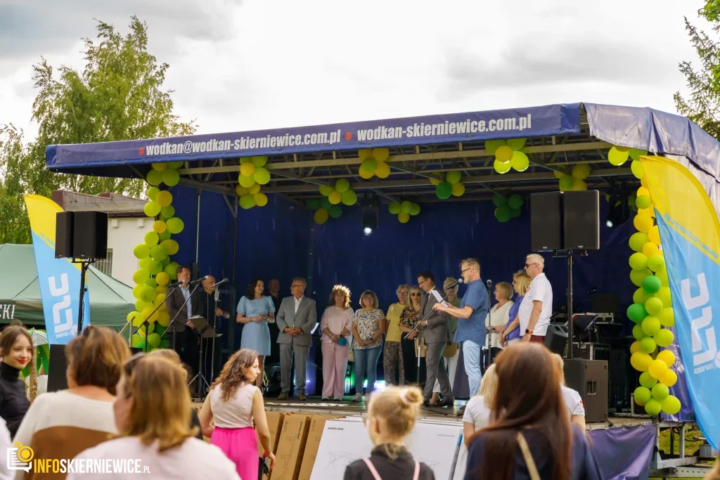 W niedzielę 24 maja w Strobowie odbyła się dziesiąta edycja Święta Rodziny organizowana przez Starostwo Powiatowe w Skierniewicach. Zobacz podsumowanie.