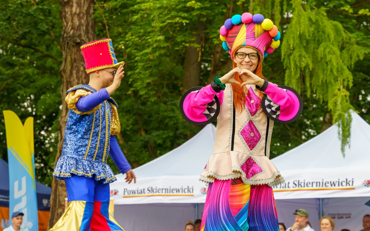 W niedzielę 24 maja w Strobowie odbyła się dziesiąta edycja Święta Rodziny organizowana przez Starostwo Powiatowe w Skierniewicach. Zobacz podsumowanie.