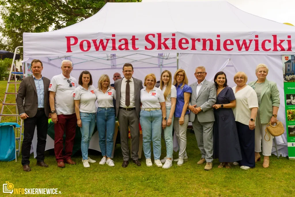 W niedzielę 24 maja w Strobowie odbyła się dziesiąta edycja Święta Rodziny organizowana przez Starostwo Powiatowe w Skierniewicach. Zobacz podsumowanie.