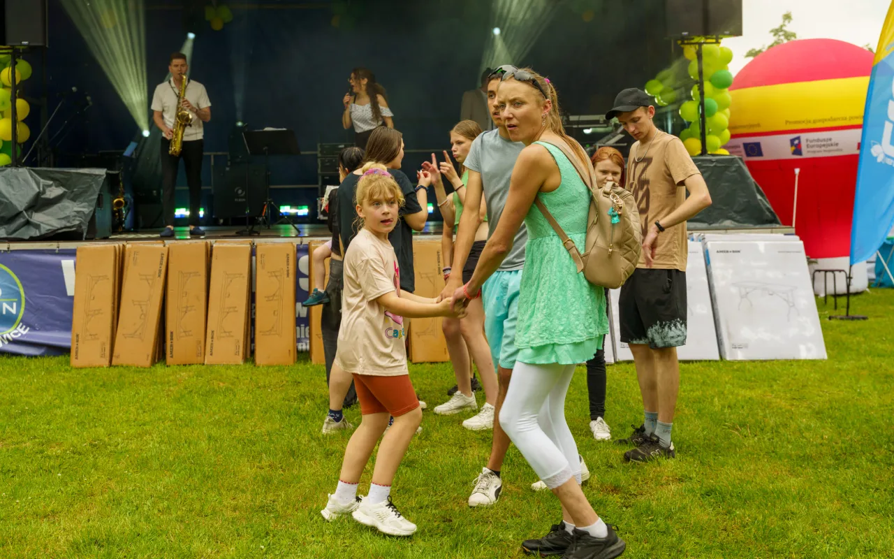 W niedzielę 24 maja w Strobowie odbyła się dziesiąta edycja Święta Rodziny organizowana przez Starostwo Powiatowe w Skierniewicach. Zobacz podsumowanie.