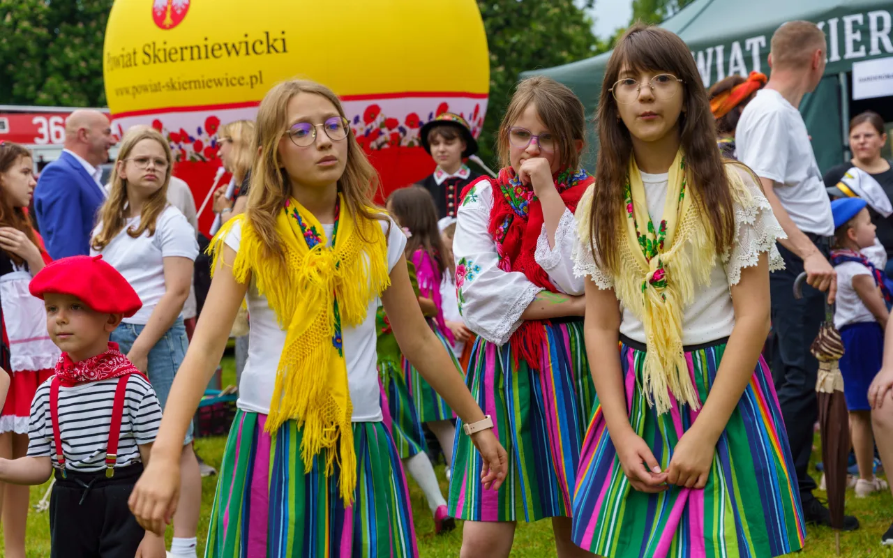 W niedzielę 24 maja w Strobowie odbyła się dziesiąta edycja Święta Rodziny organizowana przez Starostwo Powiatowe w Skierniewicach. Zobacz podsumowanie.