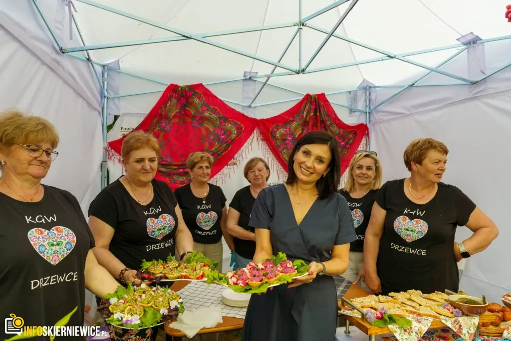 W niedzielę 24 maja w Strobowie odbyła się dziesiąta edycja Święta Rodziny organizowana przez Starostwo Powiatowe w Skierniewicach. Zobacz podsumowanie.
