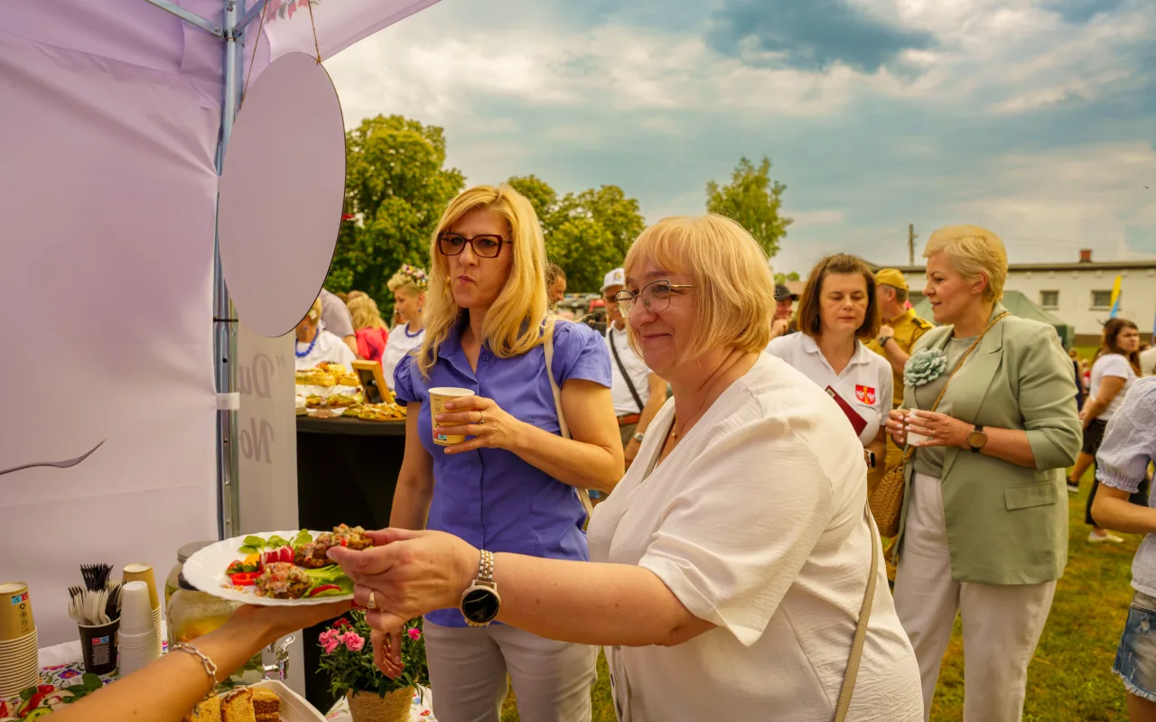 W niedzielę 24 maja w Strobowie odbyła się dziesiąta edycja Święta Rodziny organizowana przez Starostwo Powiatowe w Skierniewicach. Zobacz podsumowanie.