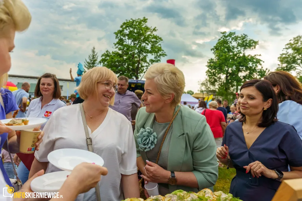 W niedzielę 24 maja w Strobowie odbyła się dziesiąta edycja Święta Rodziny organizowana przez Starostwo Powiatowe w Skierniewicach. Zobacz podsumowanie.