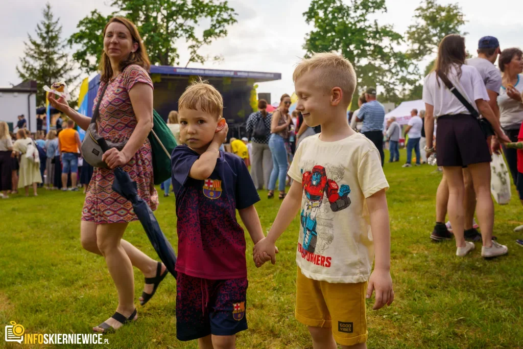 W niedzielę 24 maja w Strobowie odbyła się dziesiąta edycja Święta Rodziny organizowana przez Starostwo Powiatowe w Skierniewicach. Zobacz podsumowanie.