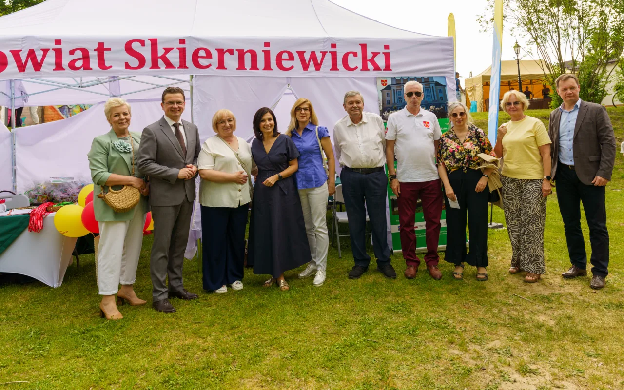 W niedzielę 24 maja w Strobowie odbyła się dziesiąta edycja Święta Rodziny organizowana przez Starostwo Powiatowe w Skierniewicach. Zobacz podsumowanie.