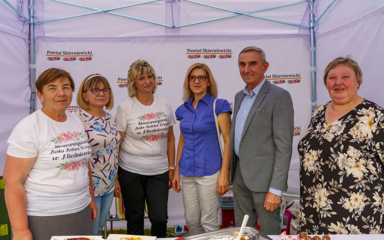W niedzielę 24 maja w Strobowie odbyła się dziesiąta edycja Święta Rodziny organizowana przez Starostwo Powiatowe w Skierniewicach. Zobacz podsumowanie.