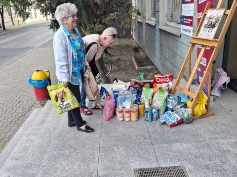Skierniewice: 80 kg karmy ku pamięci Łukasza Litewki